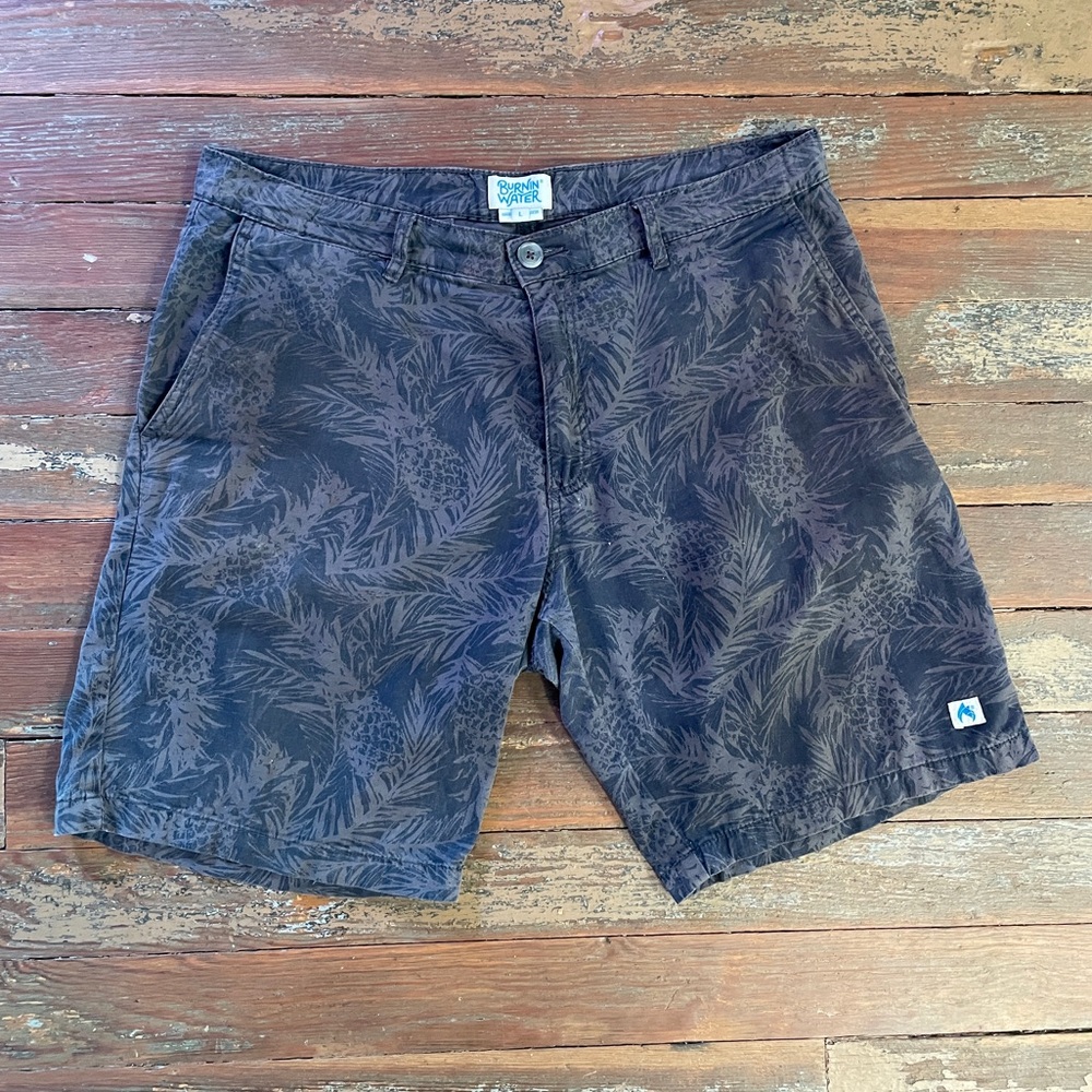 Burnin Water Blue Surf Inspired Laid Back Tropical Print Shorts - Sz L 💚🎀